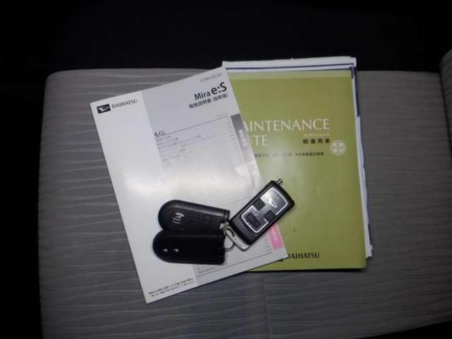 ミライース G SAIII 4WD　純正ディスプレイオーディオ・B/T・LEDヘッドライト・スマートキー・プッシュスタート・アイドリングストップ・シートヒーター・オートマチックハイビーム・純正エンスタ・衝突軽減・クリアランスソナー 660