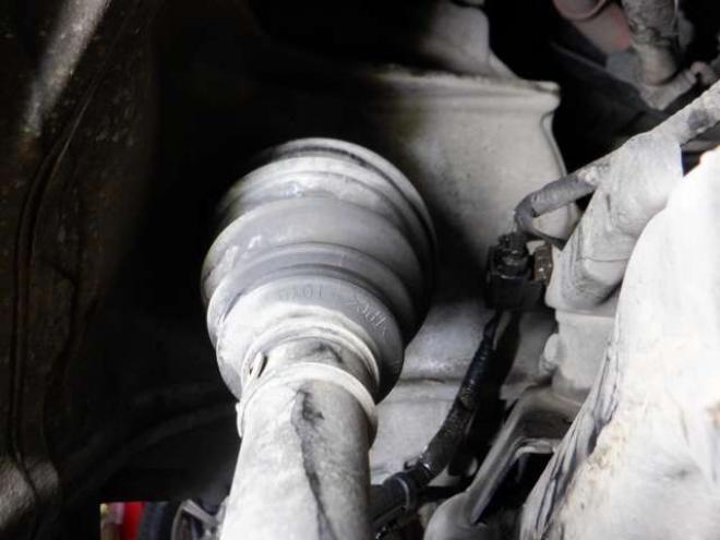 フィット1.5 ハイブリッド Fパッケージ 4WD　ナビ・TV・Bluetooth・LEDヘッドライト・ワイパーデアイサー・純正エンスタ・フォグランプ・スマートキー・プッシュスタート・寒冷地仕様 1500