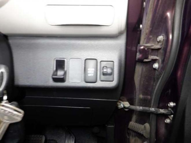 ミラココアL 4WD　ナビ・TV・B/T・Bカメラ・社外エンスタ・車検新規2年・リア修復済み・キーレスキー・エコアイイドル・ライトレベライザー・ベンチシート 660