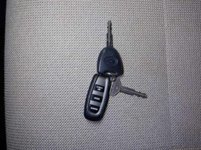 ミラココアL 4WD　ナビ・TV・B/T・Bカメラ・社外エンスタ・車検新規2年・リア修復済み・キーレスキー・エコアイイドル・ライトレベライザー・ベンチシート 660