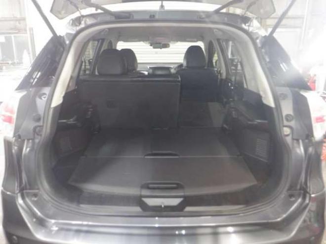 エクストレイル2.0 20X エマージェンシーブレーキパッケージ 2列車 4WD　ナビ・TV・Bluetooth・Bカメラ・LEDヘッド・プッシュスタート・LEDヘッドライト・エマブレ・クリアランスソナー・前席シートヒーター・レーンキープ 2000