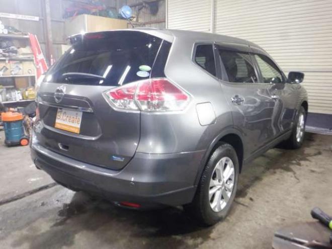 エクストレイル2.0 20X エマージェンシーブレーキパッケージ 2列車 4WD　ナビ・TV・Bluetooth・Bカメラ・LEDヘッド・プッシュスタート・LEDヘッドライト・エマブレ・クリアランスソナー・前席シートヒーター・レーンキープ 2000