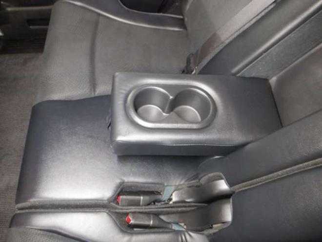 ステップワゴン2.0 スパーダ Z クールスピリット 4WD　本州仕入・後期型・ナビ・TV・Bカメラ・両側電動・スマートキー・クルコン・ETC・ワイパーデアイサー・HID・リアヒーター・フォグランプ・アイドリングストップ・フルフラットシート・パドルシフト 2000