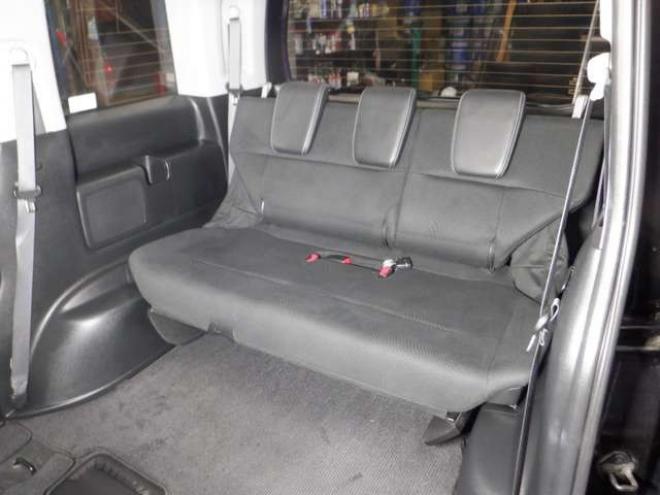 ステップワゴン2.0 スパーダ Z クールスピリット 4WD　本州仕入・後期型・ナビ・TV・Bカメラ・両側電動・スマートキー・クルコン・ETC・ワイパーデアイサー・HID・リアヒーター・フォグランプ・アイドリングストップ・フルフラットシート・パドルシフト 2000