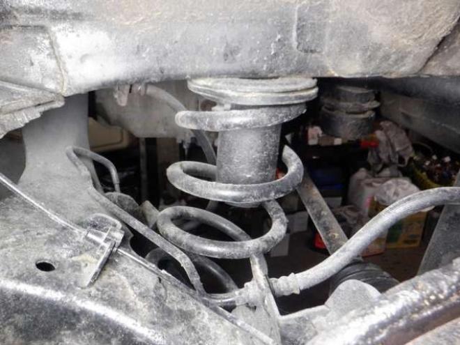 ステップワゴン2.0 スパーダ Z クールスピリット 4WD　本州仕入・後期型・ナビ・TV・Bカメラ・両側電動・スマートキー・クルコン・ETC・ワイパーデアイサー・HID・リアヒーター・フォグランプ・アイドリングストップ・フルフラットシート・パドルシフト 2000