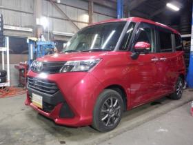 タンク　1.0 G 4WD　ナビ・TV・Bカメラ・B/T・両側電動・スマートキー・プッシュスタート・クルコン・アイドリングストップ・純正エンスタ・オートライト・ステアリングスイッチ・オートエアコン 1000