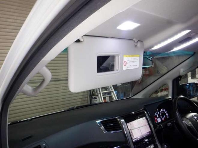 ヴェルファイア3.5 Z Gエディション 4WD　後期型・ナビ・BT・TV・バックカメラ・両側電動・パワーシート・サイドカメラ・フリップダウンモニタ・パワーバックドア・ETC・クルコン 3500