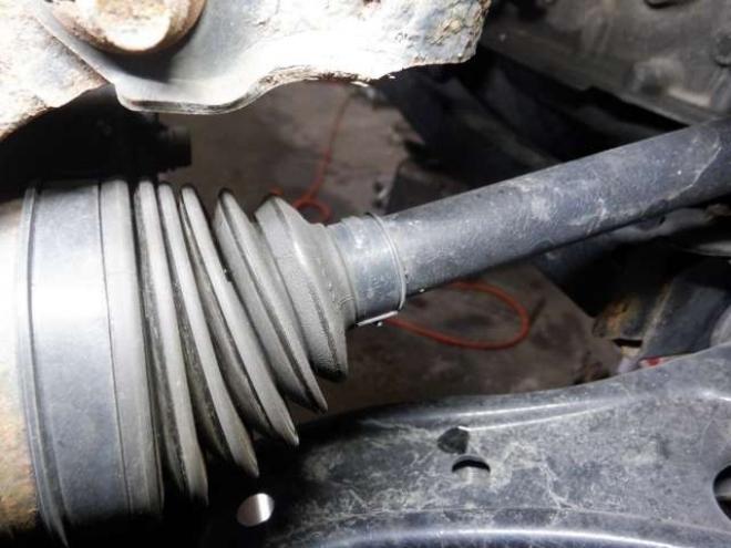 N-ONEG SSパッケージ 4WD　本州仕入れ　4WD　SDナビ　フルセグTV　バックカメラ　USB接続　前席シートヒーター　ステアリングスイッチ　HID　スマートキー　プッシュスタート　ドアバイザー 660