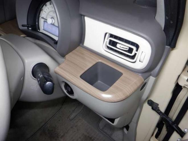 ラパンX 4WD　ナビ　Bluetoothオーディオ　フルセグTV　USB接続　全方位カメラ　衝突軽減ブレーキ　ステアリングスイッチ　ETC　アイドリングストップ　シートヒーター　HID　スマートキー　プッシュスタート 660