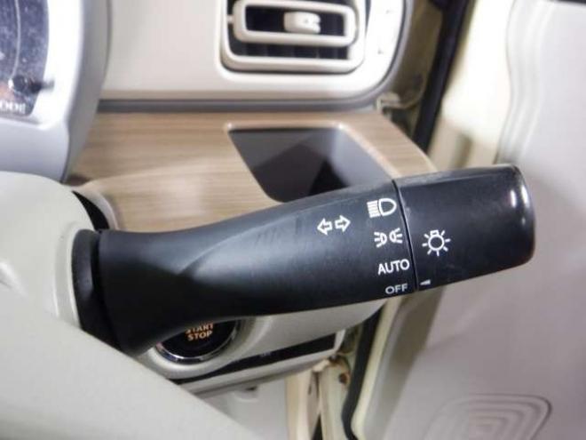 ラパンX 4WD　ナビ　Bluetoothオーディオ　フルセグTV　USB接続　全方位カメラ　衝突軽減ブレーキ　ステアリングスイッチ　ETC　アイドリングストップ　シートヒーター　HID　スマートキー　プッシュスタート 660