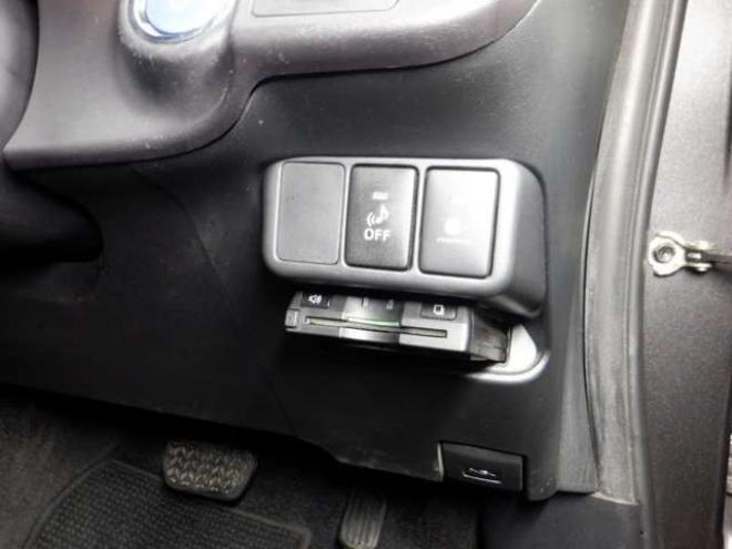 アクア1.5 G ブラックソフトレザーセレクション　本州仕入・ナビ・TV・B/T・レザーシート・本州仕入・純正エアロ・シートヒーター・ステアリングスイッチ・バックカメラ・スマートキー・プッシュスタート 2WD 1500