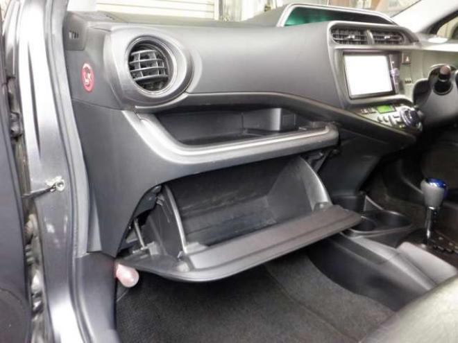 アクア1.5 G ブラックソフトレザーセレクション　本州仕入・ナビ・TV・B/T・レザーシート・本州仕入・純正エアロ・シートヒーター・ステアリングスイッチ・バックカメラ・スマートキー・プッシュスタート 2WD 1500