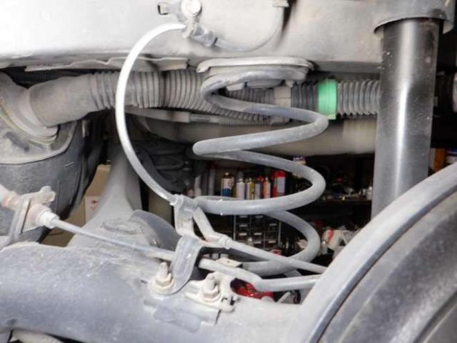 アクア1.5 G ブラックソフトレザーセレクション　本州仕入・ナビ・TV・B/T・レザーシート・本州仕入・純正エアロ・シートヒーター・ステアリングスイッチ・バックカメラ・スマートキー・プッシュスタート 2WD 1500