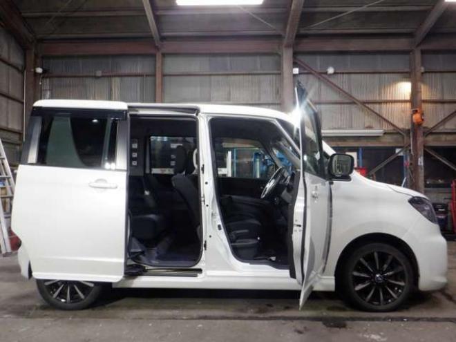 ソリオ1.2 バンディット 4WD　4WD　ナビ　フルセグTV　USB接続　バックカメラ　サイドカメラ　シートヒーター　両側パワスラ　100V電源　HID　フォグランプ　ドアバイザー　スマートキー　プッシュスタート 1200