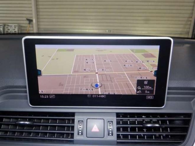 アウディQ5 2.0 TFSI クワトロ スポーツ ラグジュアリーパッケージ 4WD　茶革・ナビ・TV・B/T・F/S/Bカメラ・マトリクスLED・ヴァーチャルコックピット・電動リアゲート・シートヒーター・ACC・パワーシート・ETC・エアサス 正規輸入車 2000