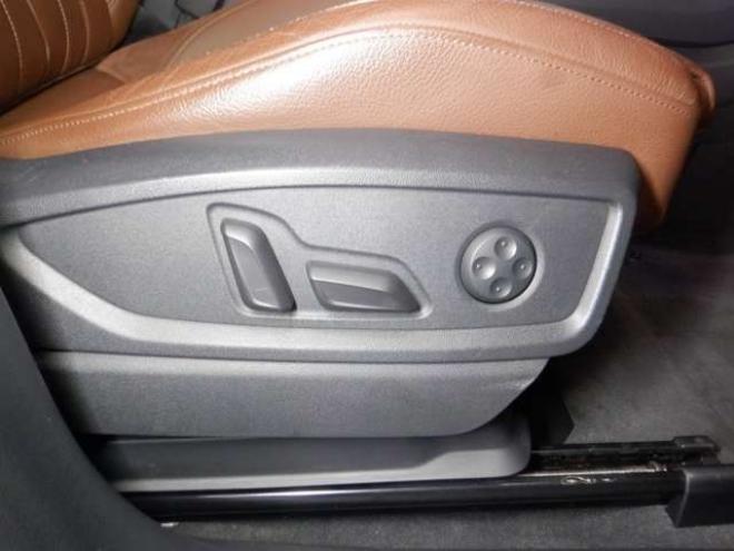 アウディQ5 2.0 TFSI クワトロ スポーツ ラグジュアリーパッケージ 4WD　茶革・ナビ・TV・B/T・F/S/Bカメラ・マトリクスLED・ヴァーチャルコックピット・電動リアゲート・シートヒーター・ACC・パワーシート・ETC・エアサス 正規輸入車 2000