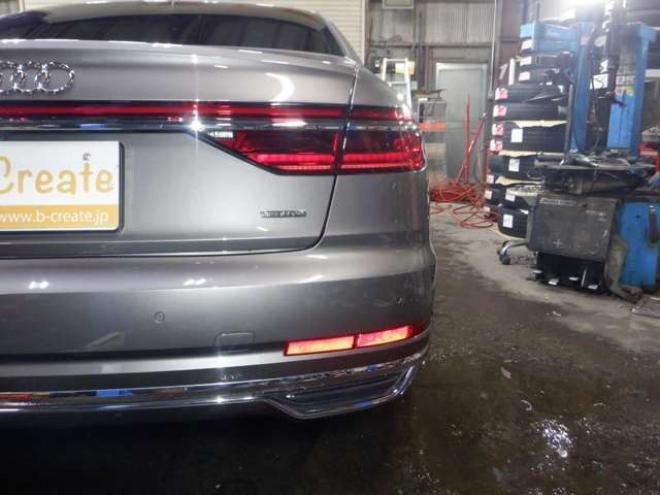 アウディA8 55 TFSI クワトロ 4WD　本州仕入・ナビ・TV・B/T・サンルーフ・黒革・360°カメラ・LEDヘッドライト・後席リモート・BANG&OLUSENサウンド・電動トランク・全席電動シート・全席パワークロージングドア・ヘッドアップディスプレイ 3000