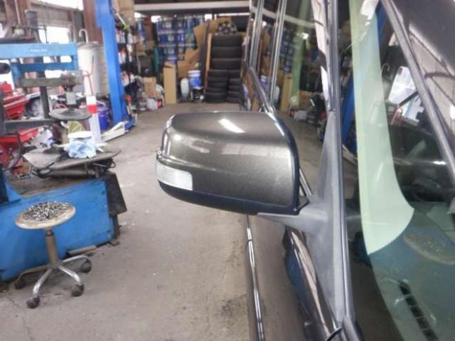 セレナ2.0 ハイウェイスター 4WD　ナビ・TV・B/T・Bカメラ・エンジンスターター・両側電動・フリップダウンモニター・LEDヘッドライト・インテリキー・プッシュスタート・アイドリングストップ・クルコン・ETC・寒冷地仕様・フォグランプ 2000