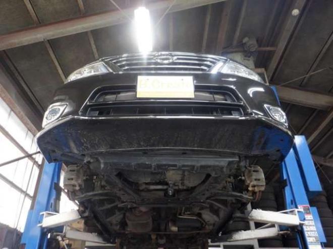 セレナ2.0 ハイウェイスター 4WD　ナビ・TV・B/T・Bカメラ・エンジンスターター・両側電動・フリップダウンモニター・LEDヘッドライト・インテリキー・プッシュスタート・アイドリングストップ・クルコン・ETC・寒冷地仕様・フォグランプ 2000