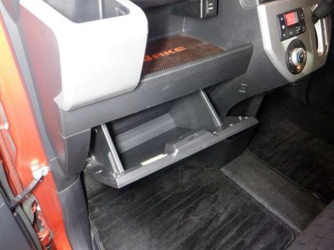 ウェイクG SA 4WD　ナビ・TV・Bカメラ・B/T・両側電動・スマートキープッシュスタート・LEDヘッドライト・ETC・シートヒーター・アイドリングストップ・純正エンスタ・衝突軽減・ベンチシート・ターボ 660