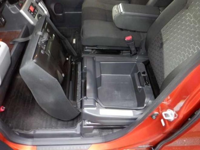 ウェイクG SA 4WD　ナビ・TV・Bカメラ・B/T・両側電動・スマートキープッシュスタート・LEDヘッドライト・ETC・シートヒーター・アイドリングストップ・純正エンスタ・衝突軽減・ベンチシート・ターボ 660