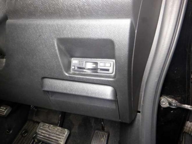 ステップワゴン2.0 スパーダ Z クールスピリット インターナビセレクション 4WD　本州仕入・後期型・ナビ・TV・Bカメラ・Rモニター・両側電動・スマートキー・クルコン・HID・ETC・パドルシフト・ハーフレザーシート・ワイパーデアイサー・リアヒーター・ミラーヒーター・アイドリングストップ 2000