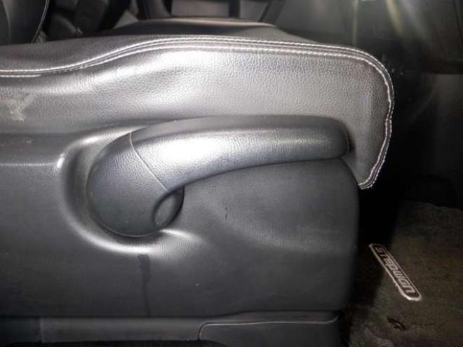 ステップワゴン2.0 スパーダ Z クールスピリット インターナビセレクション 4WD　本州仕入・後期型・ナビ・TV・Bカメラ・Rモニター・両側電動・スマートキー・クルコン・HID・ETC・パドルシフト・ハーフレザーシート・ワイパーデアイサー・リアヒーター・ミラーヒーター・アイドリングストップ 2000