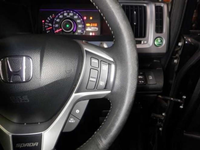 ステップワゴン2.0 スパーダ Z クールスピリット インターナビセレクション 4WD　本州仕入・後期型・ナビ・TV・Bカメラ・Rモニター・両側電動・スマートキー・クルコン・HID・ETC・パドルシフト・ハーフレザーシート・ワイパーデアイサー・リアヒーター・ミラーヒーター・アイドリングストップ 2000