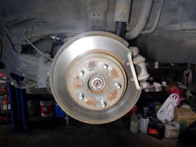 ステップワゴン2.0 スパーダ Z クールスピリット インターナビセレクション 4WD　本州仕入・後期型・ナビ・TV・Bカメラ・Rモニター・両側電動・スマートキー・クルコン・HID・ETC・パドルシフト・ハーフレザーシート・ワイパーデアイサー・リアヒーター・ミラーヒーター・アイドリングストップ 2000