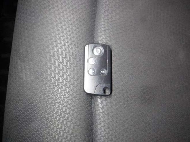 ステップワゴン2.0 スパーダ Z クールスピリット インターナビセレクション 4WD　本州仕入・後期型・ナビ・TV・Bカメラ・Rモニター・両側電動・スマートキー・クルコン・HID・ETC・パドルシフト・ハーフレザーシート・ワイパーデアイサー・リアヒーター・ミラーヒーター・アイドリングストップ 2000