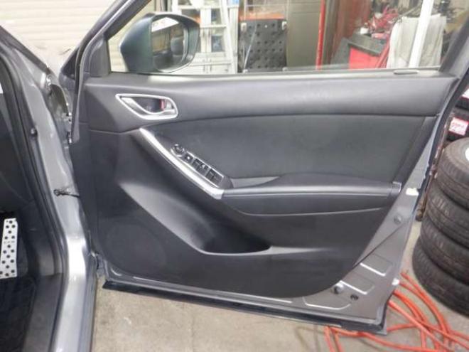 CX-52.2 XD ディーゼルターボ 4WD　ナビ・TV・B/T・S/Bカメラ・エンスタ・スマートキー・プッシュスタート・クルコン・衝突軽減・ステアリングスイッチ・HID・ETC・フォグランプ・アイドリングストップ・純正AW・オートライト 2200