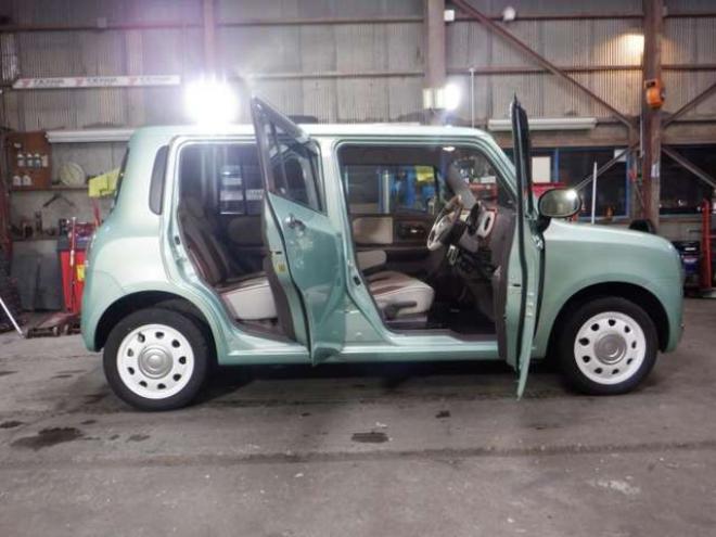 ラパンショコラ X 4WD　ナビ・TV・DVD再生・バックカメラ・スマートキー・プッシュスタート・HID・シートヒーター・アイドリングストップ・ETC・社外エンスタ・ベンチシート・ドアバイザー・オートライト 660