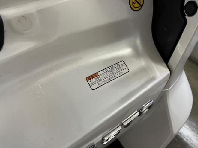 レクサスＬＸ５７０　ブラックシークエンス　寒冷地仕様　マークレビンソン　リアエンターテイメント　純正２１インチＡＷ　社外２０ＡＷ＋スタッドレスタイヤ付　純正ブラックレザーシート　電動サンルーフ　ヘッドアップディスプレイ　リア５面フィルム施工 4WD 5700 5Dr