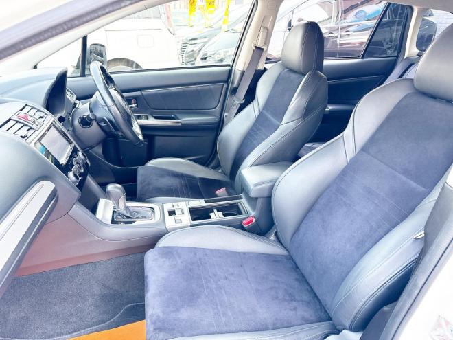 レヴォーグ2.0GT-Sアイサイト 4WD ローンが不安な方＜優遇ローン＞ 本州仕入 STIスポイラー 純正ナビ　ハーフレザー 4WD 2000 5Dr