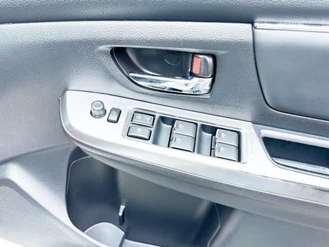 レヴォーグ2.0GT-Sアイサイト 4WD ローンが不安な方＜優遇ローン＞ 本州仕入 STIスポイラー 純正ナビ　ハーフレザー 4WD 2000 5Dr