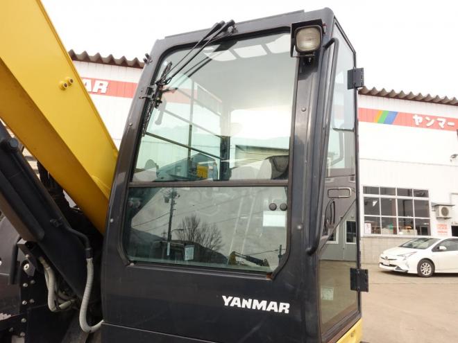 バックホーヤンマー　B7-6　バケット容量0.28m3