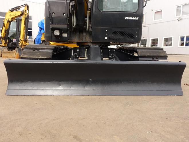 バックホーヤンマー　B7-6　バケット容量0.28m3