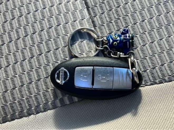 マーチ1.2 X FOUR Vセレクション アンシャンテ 助手席回転シート 4WD　 1200