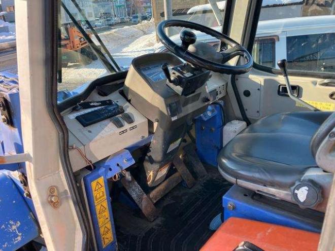 ホイールローダ日立建機株式会社　4WD 1500