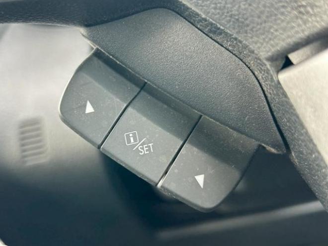 フォレスター2.0i-L アイサイト 4WD　社外ナビ　社外テレビ　パドルシフ　エックスモード付き　アイサイト 2000