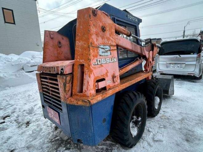 スキッドステアローダトヨタジョブサン8　ヒーター付　トヨタ　TOYOTA　ジョブサン8　ヒーター付き　ワイパー　冬仕様 2WD 2500