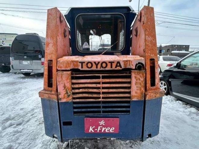 スキッドステアローダトヨタジョブサン8　ヒーター付　トヨタ　TOYOTA　ジョブサン8　ヒーター付き　ワイパー　冬仕様 2WD 2500