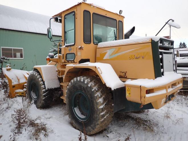 ホイールローダ高速仕様　ワンタッチマルチプラウ＆バケット　恵庭ヤード