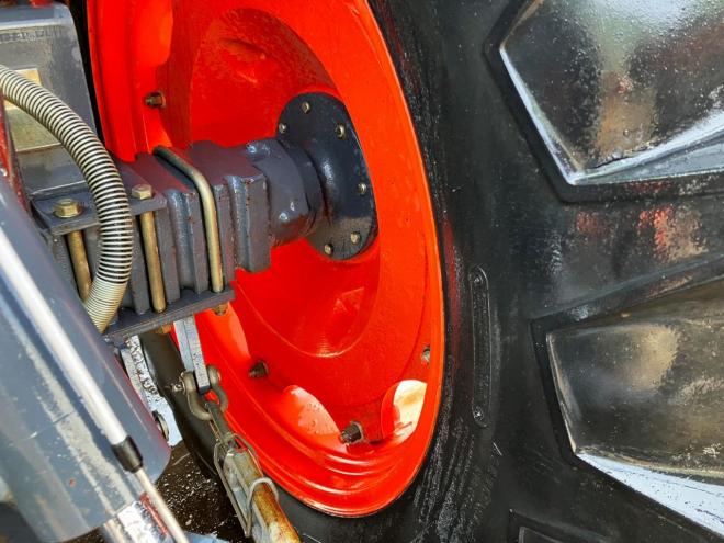 トラクタークボタ　中古　GM90　フロントローダー付