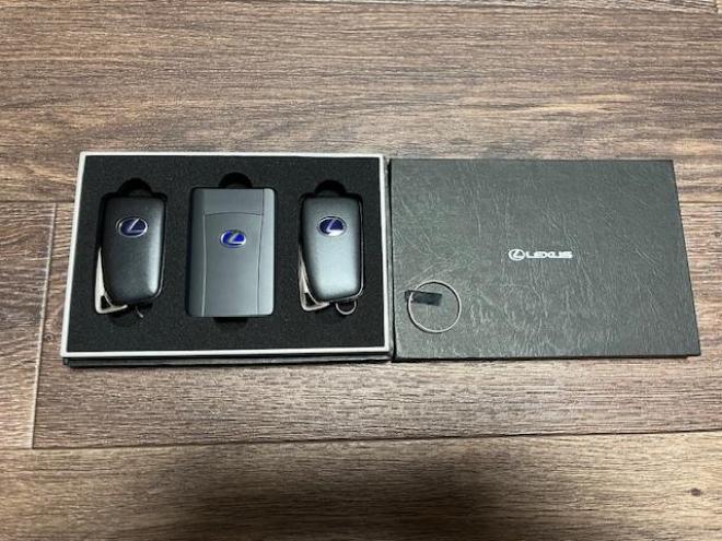 レクサスＲＸ４５０ｈ　Ｆスポーツ　寒冷地仕様　純正２０ＡＷ＋新品夏タイヤ　社外１８ＡＷ＋スタッドレスタイヤ付　レクサスセーフティセンス　純正ブラックレザーシート　電動サンルーフ　前後ドライブレコーダー　全方位アラウンドビューモニター 4WD 3500 5Dr