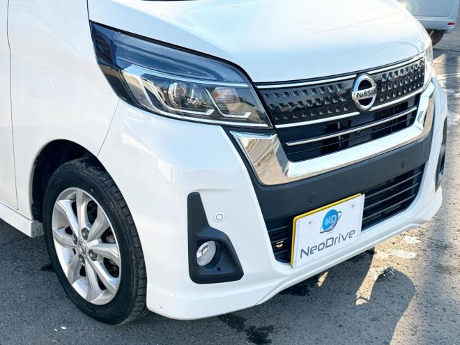 デイズルークス660ハイウェイスターX 4WD 4WD 660 5Dr