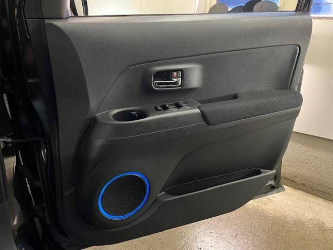 bBＺキラメキ　最終型　寒冷地仕様　禁煙車　アドミレーションエアロ　社外１６インチブラポリＡＷ　社外１５ＡＷ＋スタッドレスタイヤ付　イルミネーションスピーカー＆サブウーハー　エンジンスターター　フロントガラス熱線 4WD 1300 5Dr