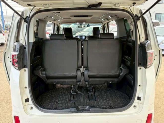 ヴェルファイア2.5 Z 4WD　純正ナビ　TRDエアロ　両側パワスラ　バックカメラ　社外アルミホイール　ETC　車高調　パワステ　パワーウィンドウ　キーレスエントリー　ABS　盗難防止装置　横滑り防止装置　エアコン　3列シート 2500