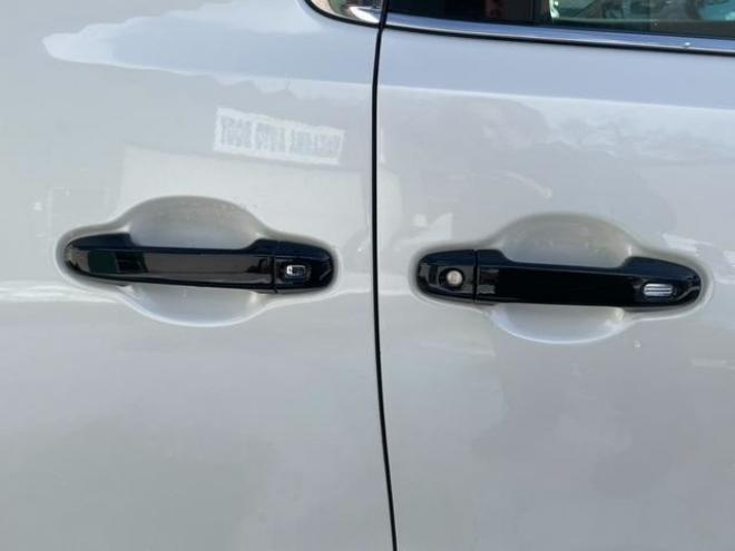 アルファード3.5 SA 4WD　TRDエアロ　クリスタルアイLEDテール　ダウンサス　レザー調シートカバー　アルパインナビ　フリップダウン　スピーカー　デジタルインナーミラー　シュタイナー20インチ　シーケンシャルウィンカー 3500