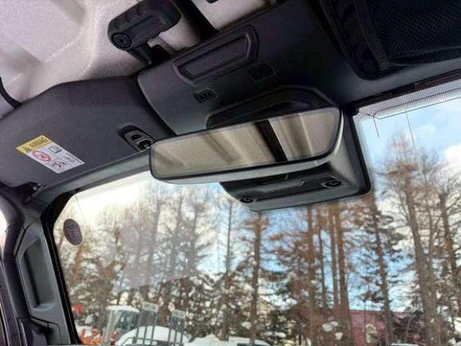 ラングラーアンリミテッド サハラ 3.6L 4WD　グラナイトグレー　エアコン　クルコン　パワステ　パワーウィンドウ　フロントカメラ　バックカメラ　キーレスエントリー　アルミホイール　ABS　横滑り防止装置　盗難防止装置　フルセグTV 正規輸入車 3600